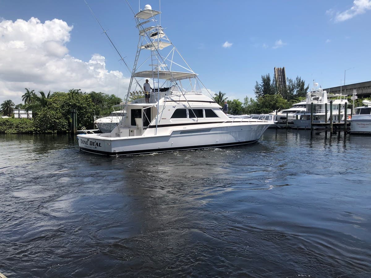 - — 1997 · 59.97' · 4 Cabins · Pre-Owned