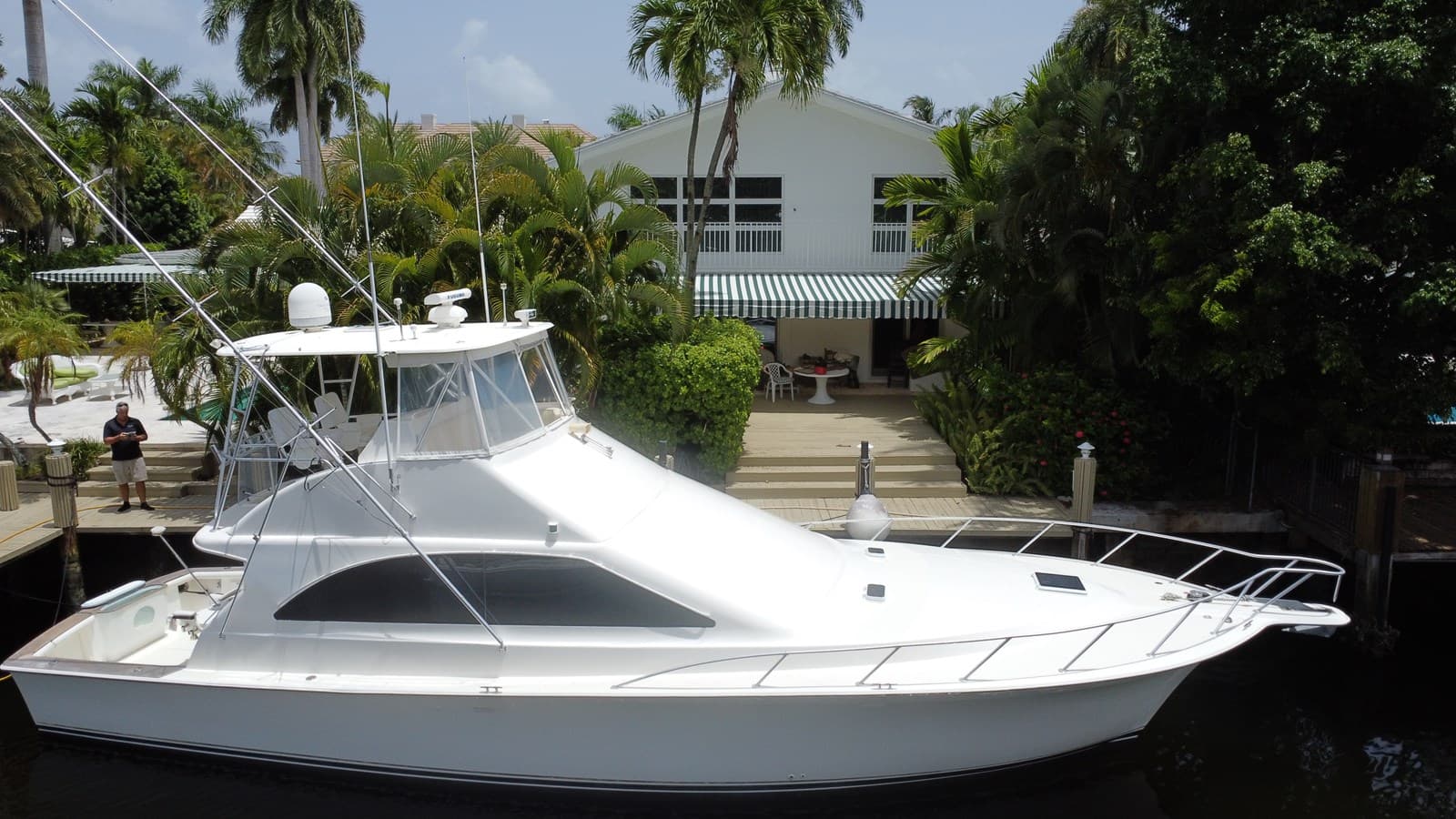 - — 2003 · 48' · 3 Cabins · Pre-Owned