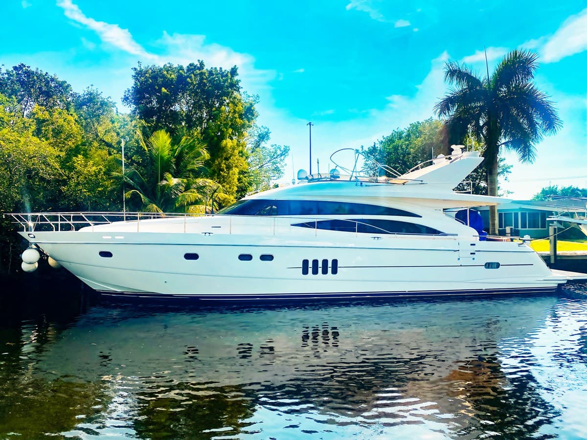 GRAND CRU — 2006 · 69.98' · 4 Cabins · Pre-Owned