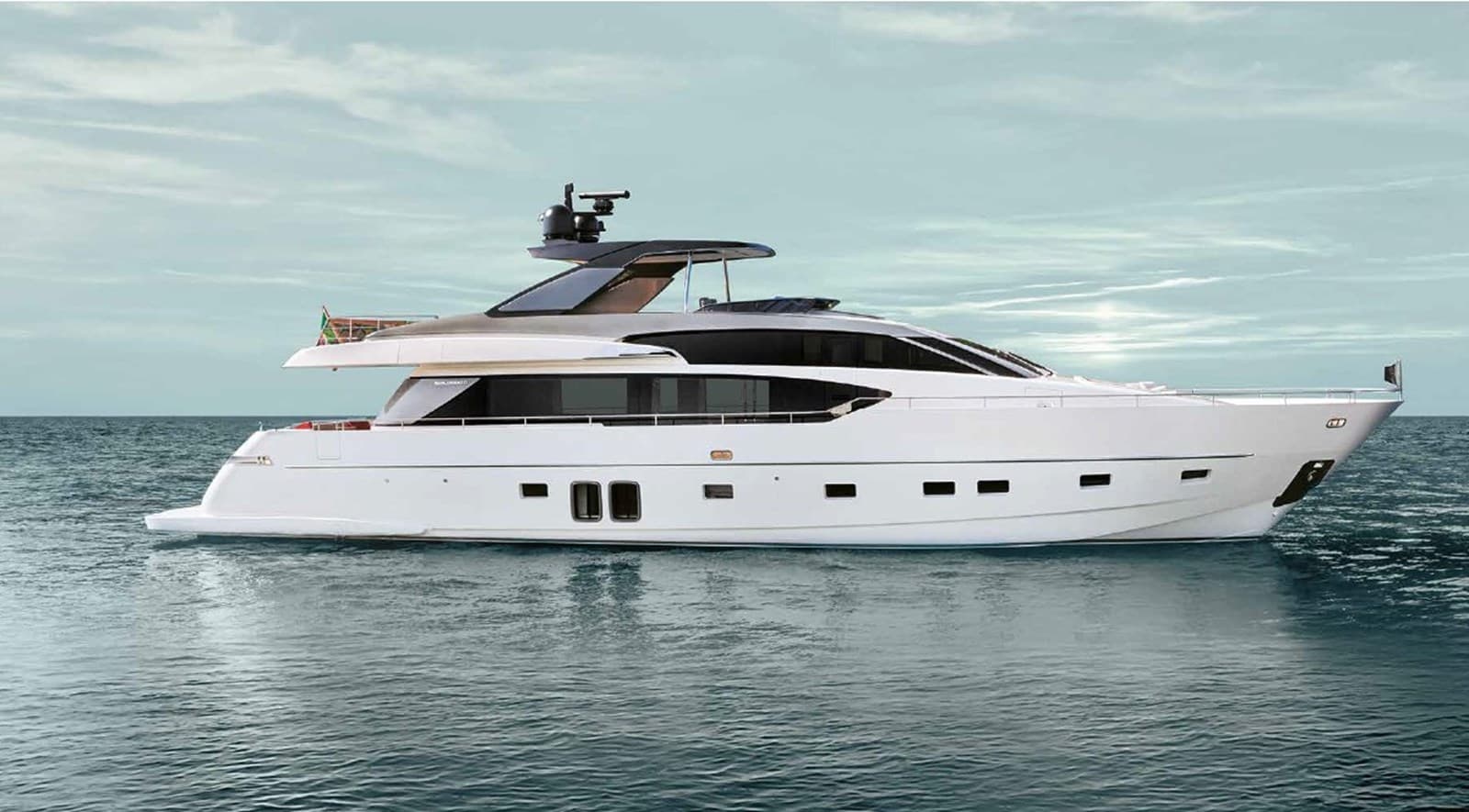 SL86/798 — 2023 · 85.99' · 5 Cabins · Pre-Owned