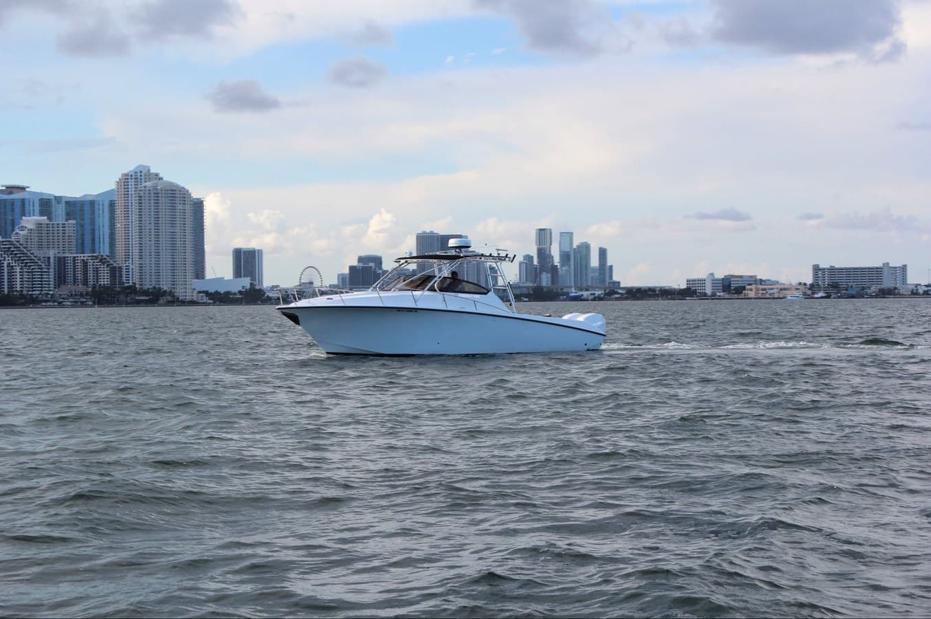 - — 2007 · 32.97' · Pre-Owned