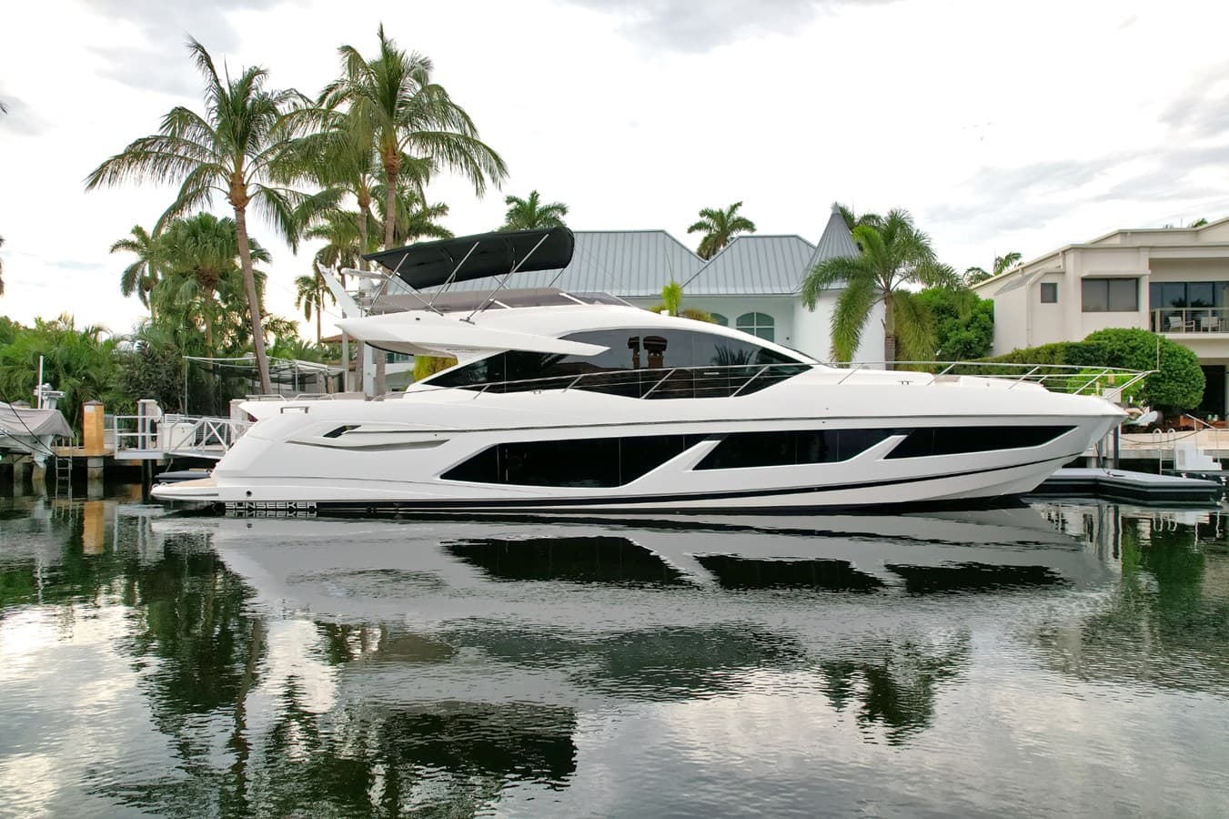 2022 SUNSEEKER 74 SPORT YACHT — 2022 · 73.98' · 3 Cabins · Pre-Owned
