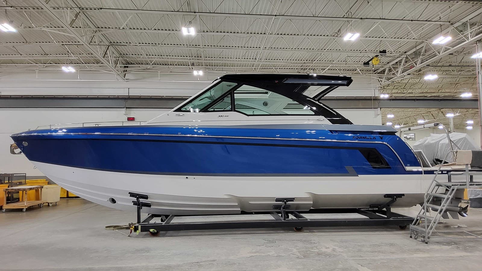 FOUR PLAY — 2023 · 37.99' · 1 Cabin · Pre-Owned