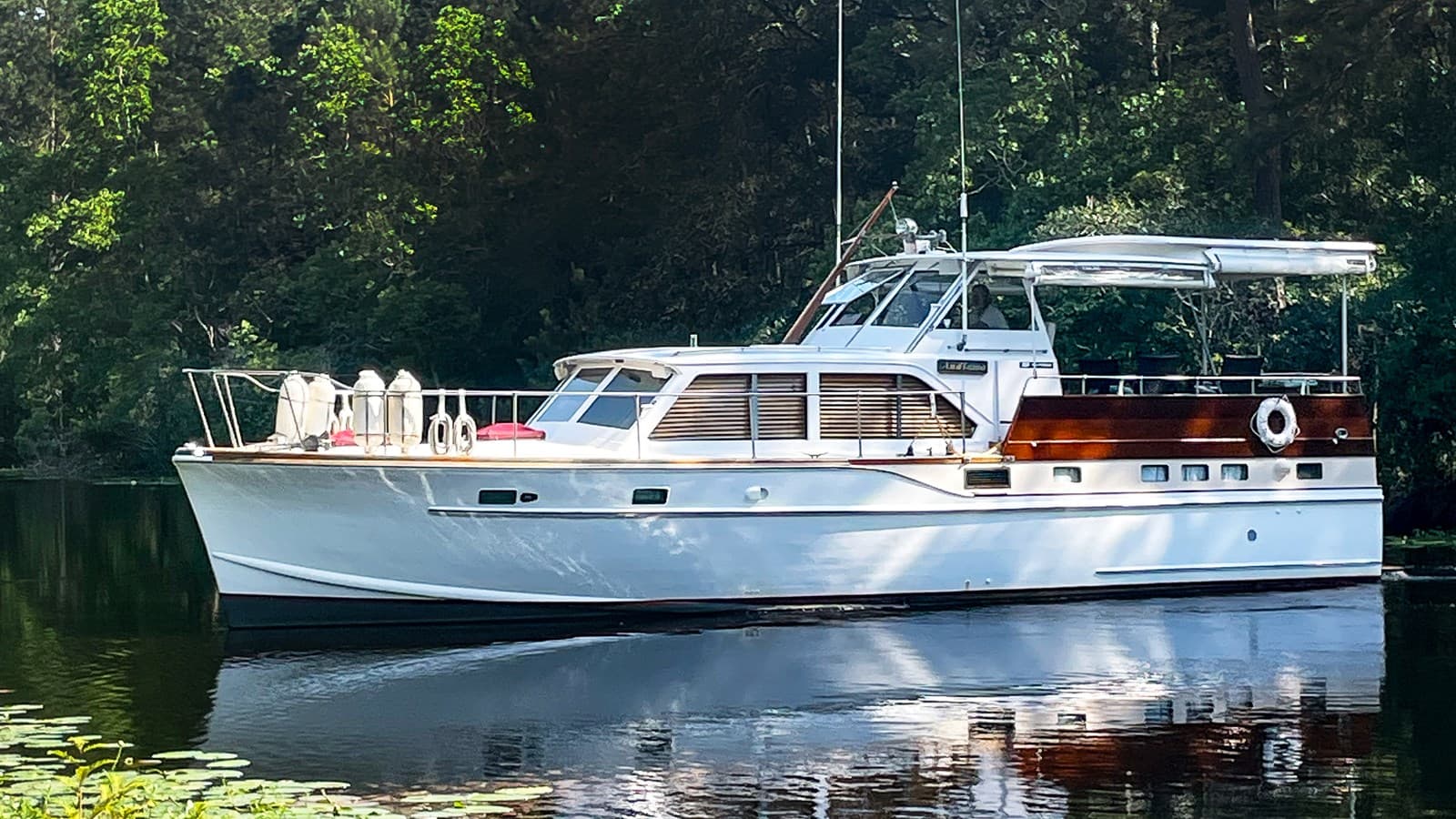 ANDIAMO — 1962 · 42.32' · 2 Cabins · Pre-Owned