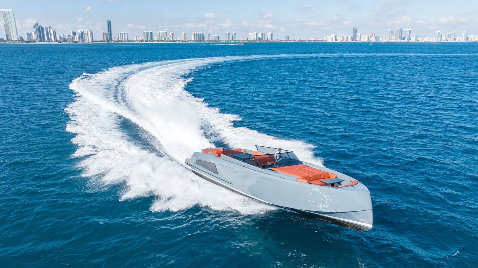 VESPER — 2017 · 53.97' · 1 Cabin · Pre-Owned