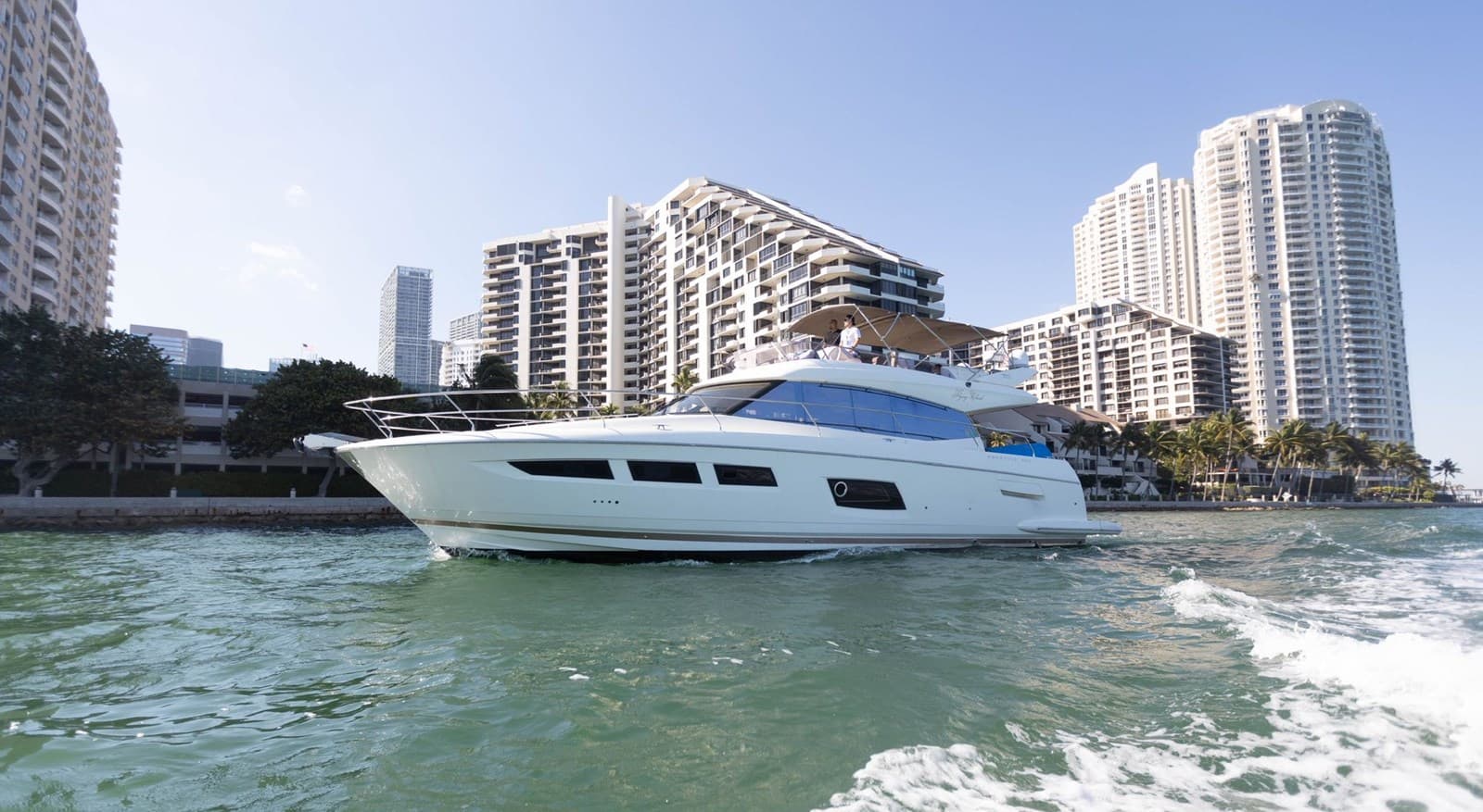 PRESTIGE 550 — 2013 · 58.73' · 3 Cabins · Pre-Owned