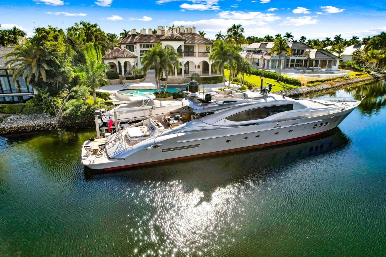 IZUMI — 2008 · 119.98' · 7 Cabins · Pre-Owned
