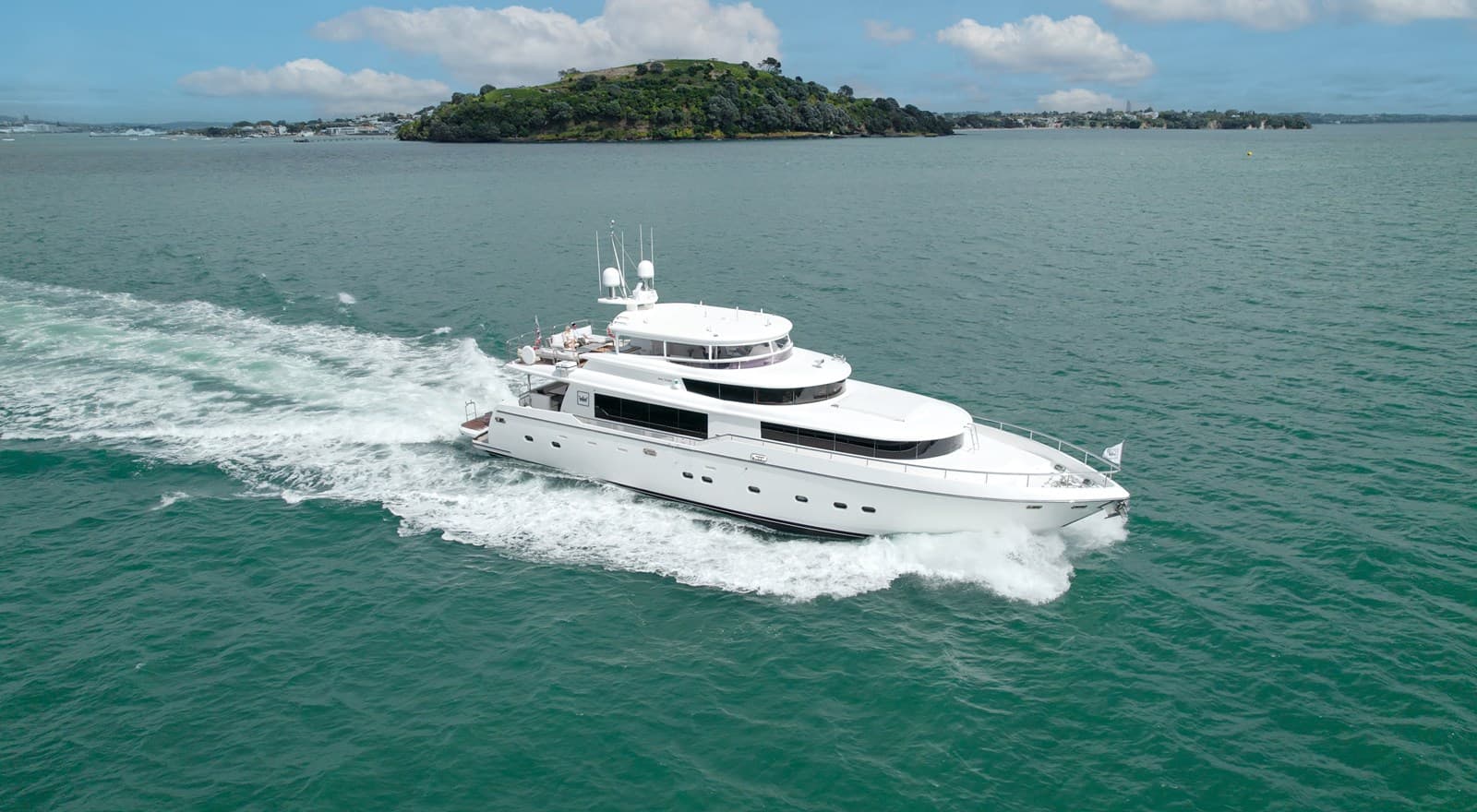 WW — 2007 · 89.47' · 4 Cabins · Pre-Owned