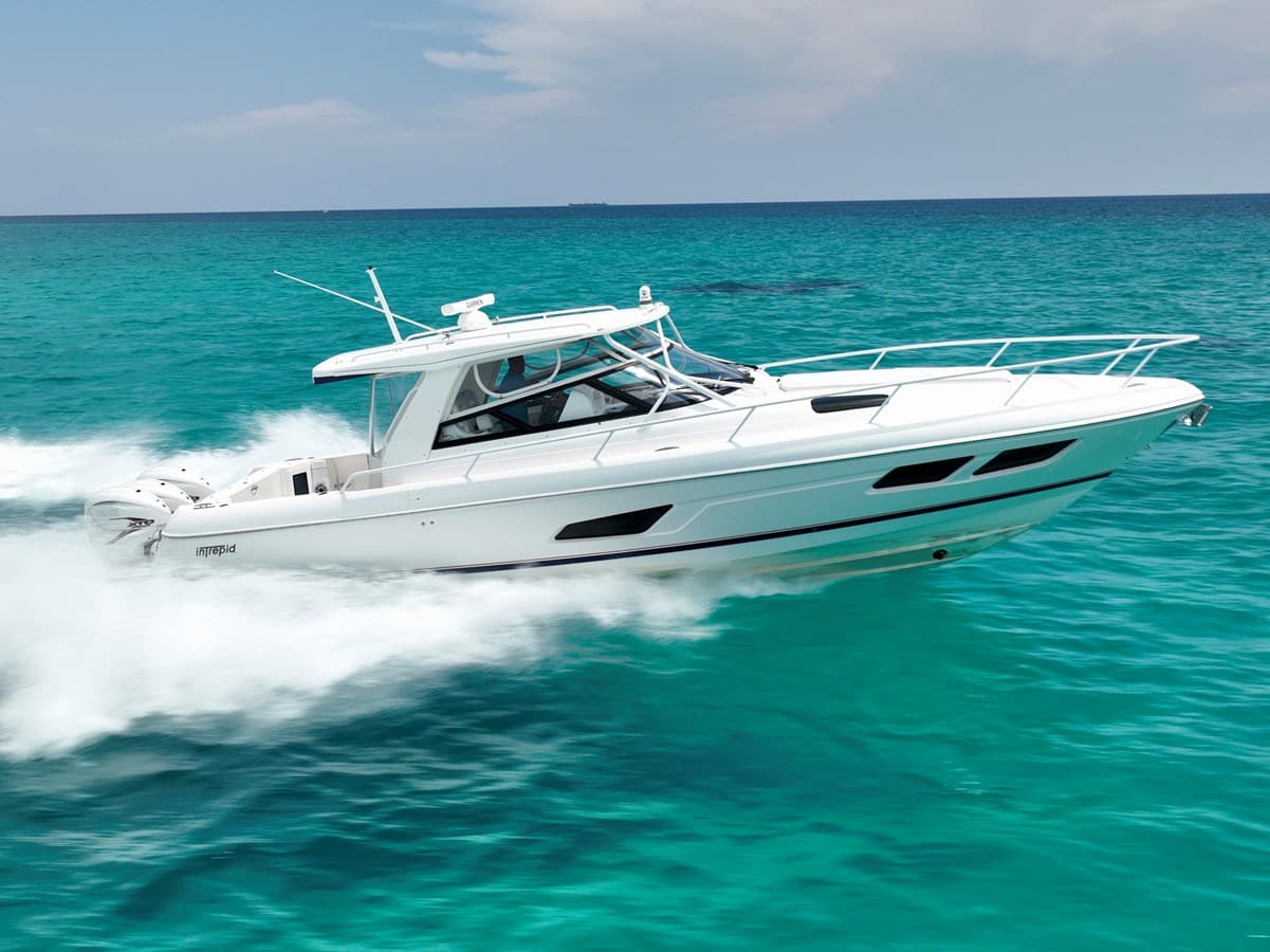 JAYHAWK — 2021 · 42.98' · 2 Cabins · Pre-Owned
