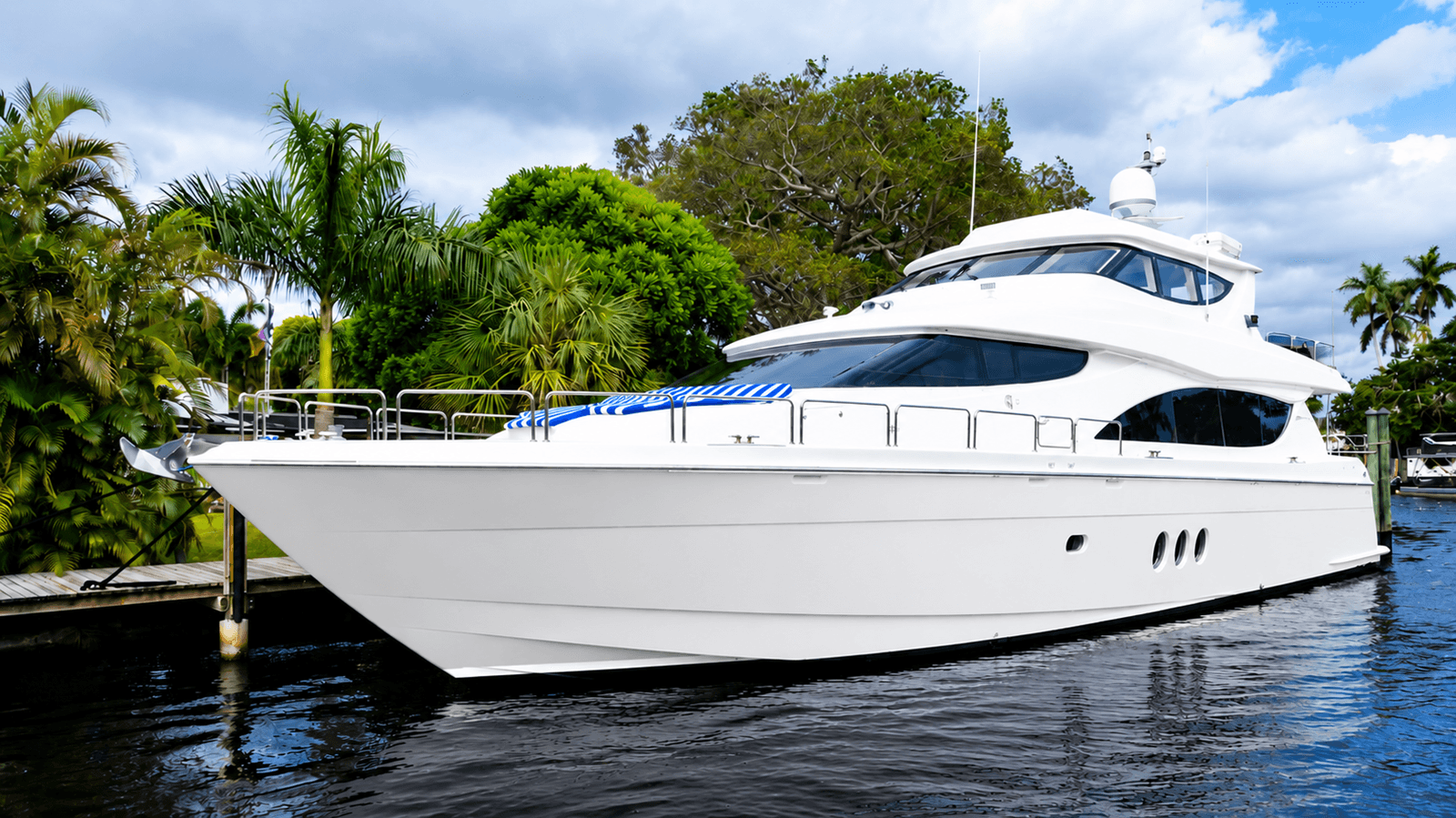 TOP SHELF — 2007 · 79.99' · 4 Cabins · Pre-Owned