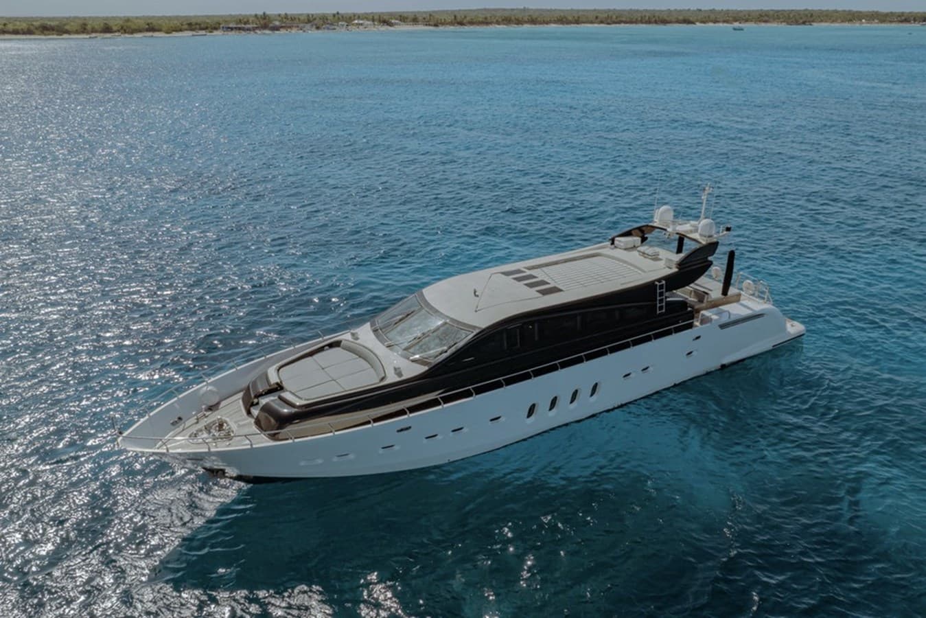 LEOPARD 31 OPEN — 2006 · 101.71' · 4 Cabins · Pre-Owned