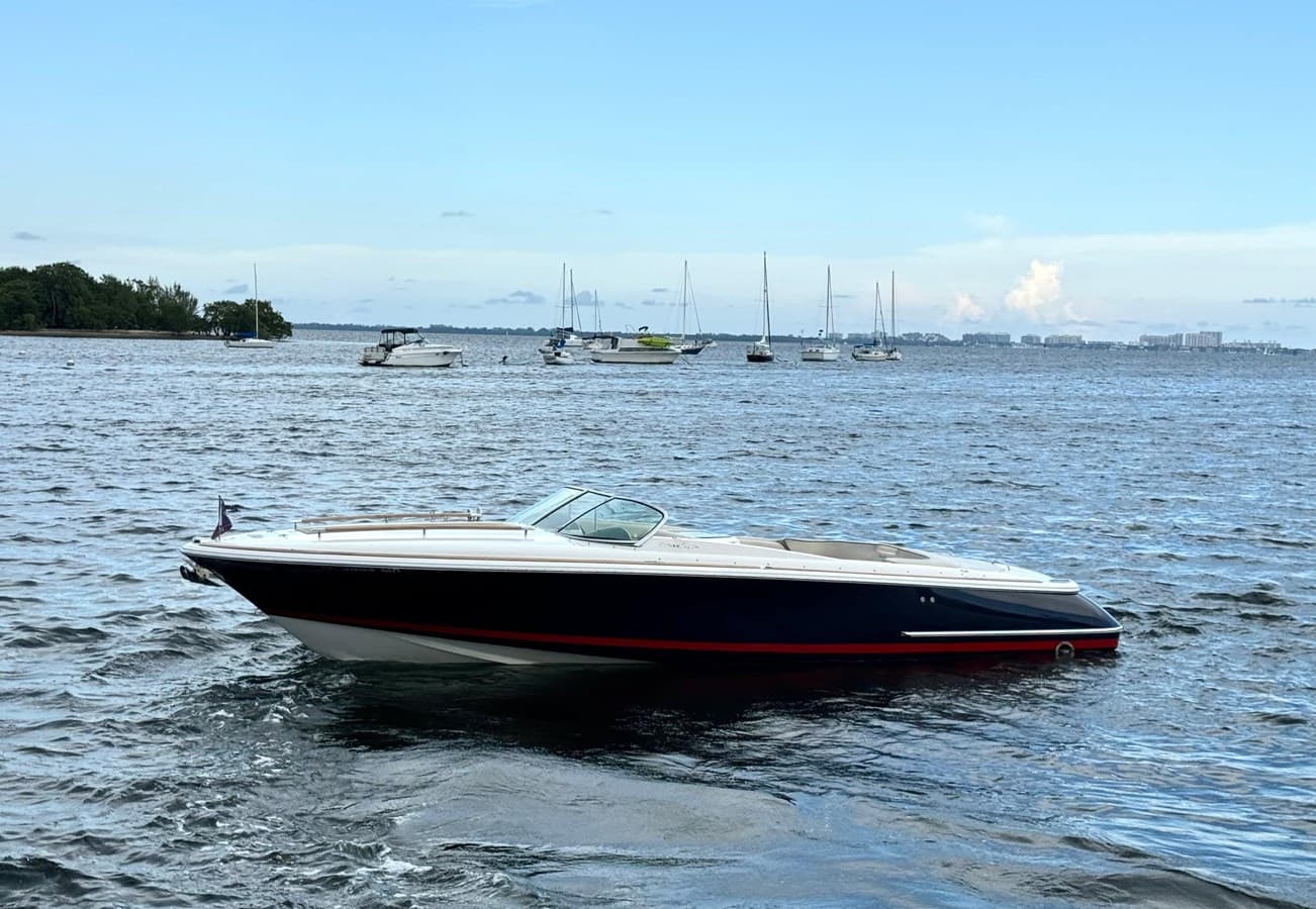 CHRIS-CRAFT — 2004 · 27.99' · Pre-Owned