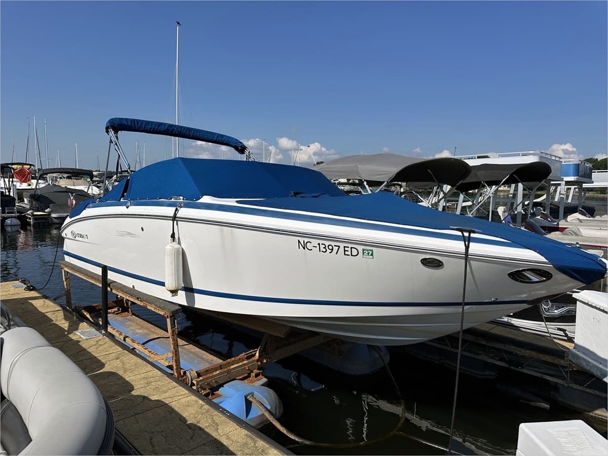 2013 COBALT 232 — 2013 · 23.06' · 1 Cabin · Pre-Owned