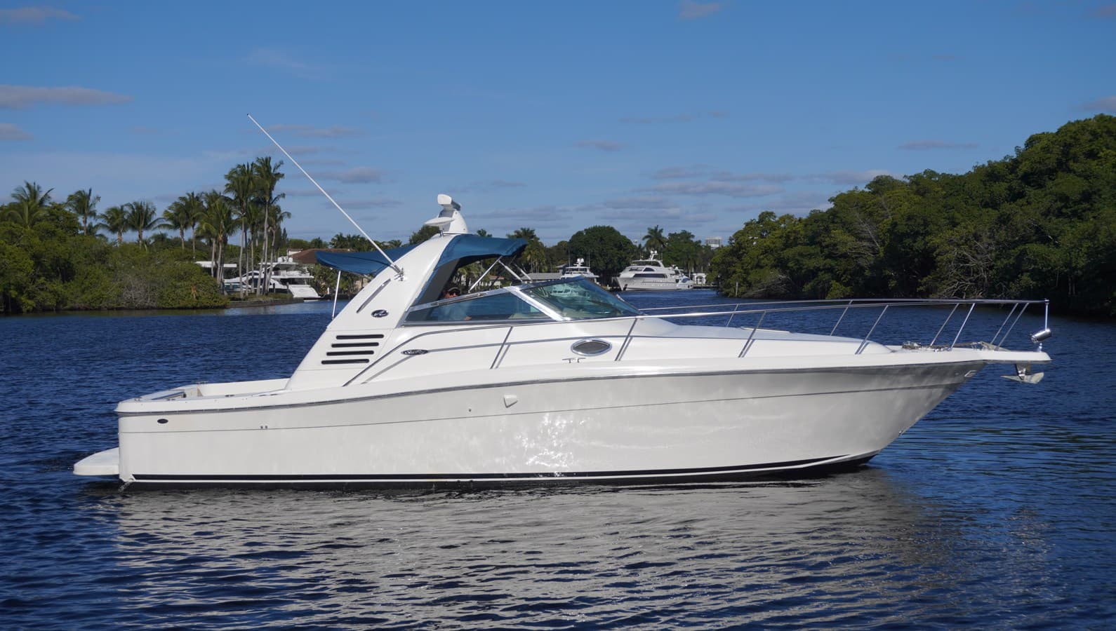 SEA RAY 340 AMBERJACK — 2001 · 33.5' · 1 Cabin · Pre-Owned