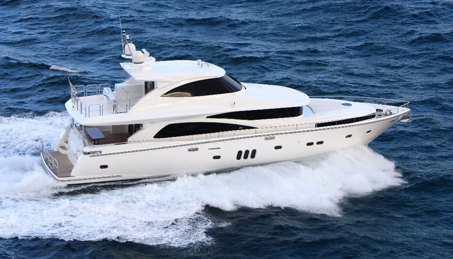 JOHNSON 80’ SKYLOUNGE W/FISHING COCKPIT — 2026 · 79.99' · 4 Cabins · Pre-Owned