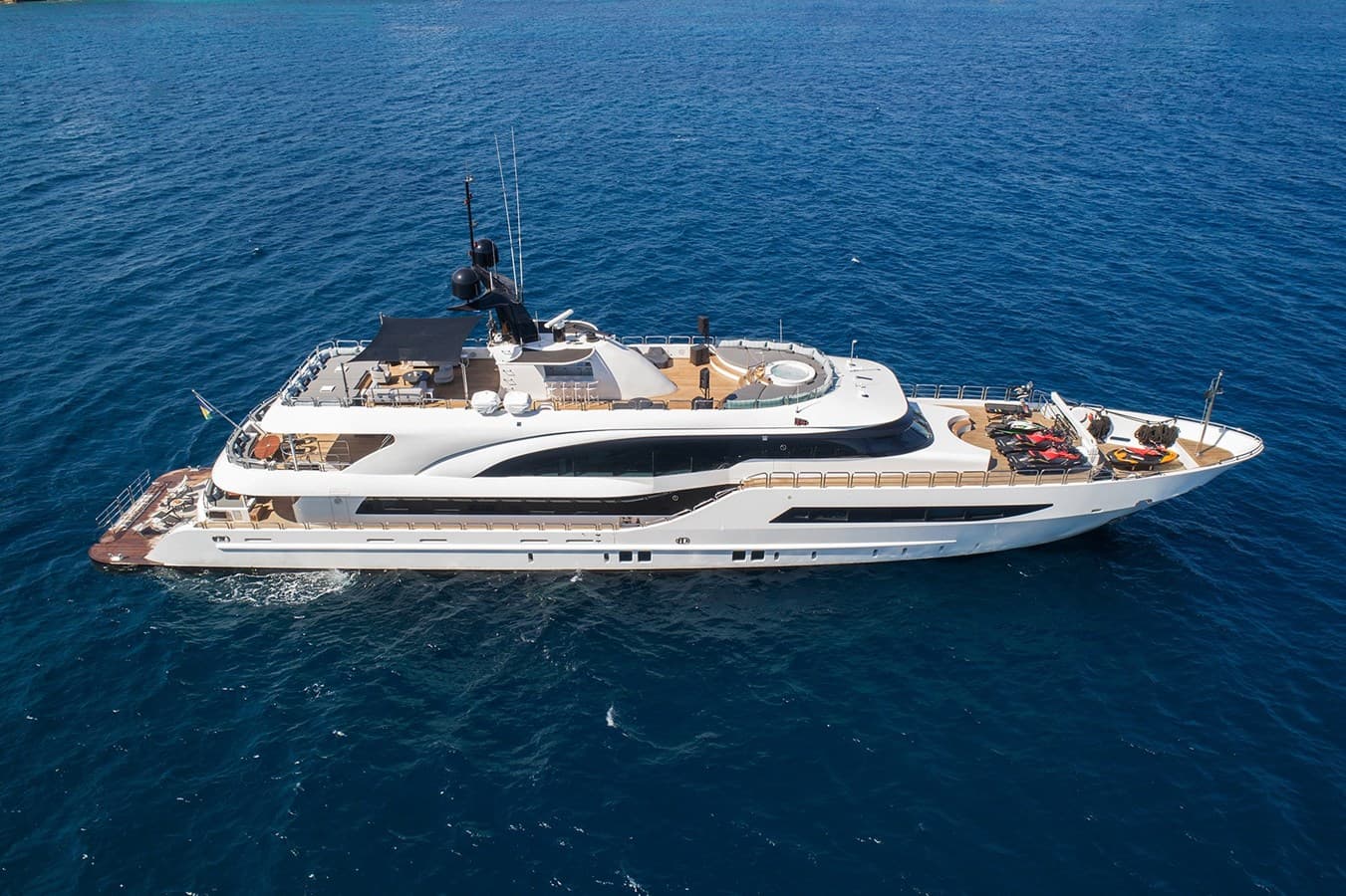 HALLO — 2014 · 167.32' · 6 Cabins · Pre-Owned