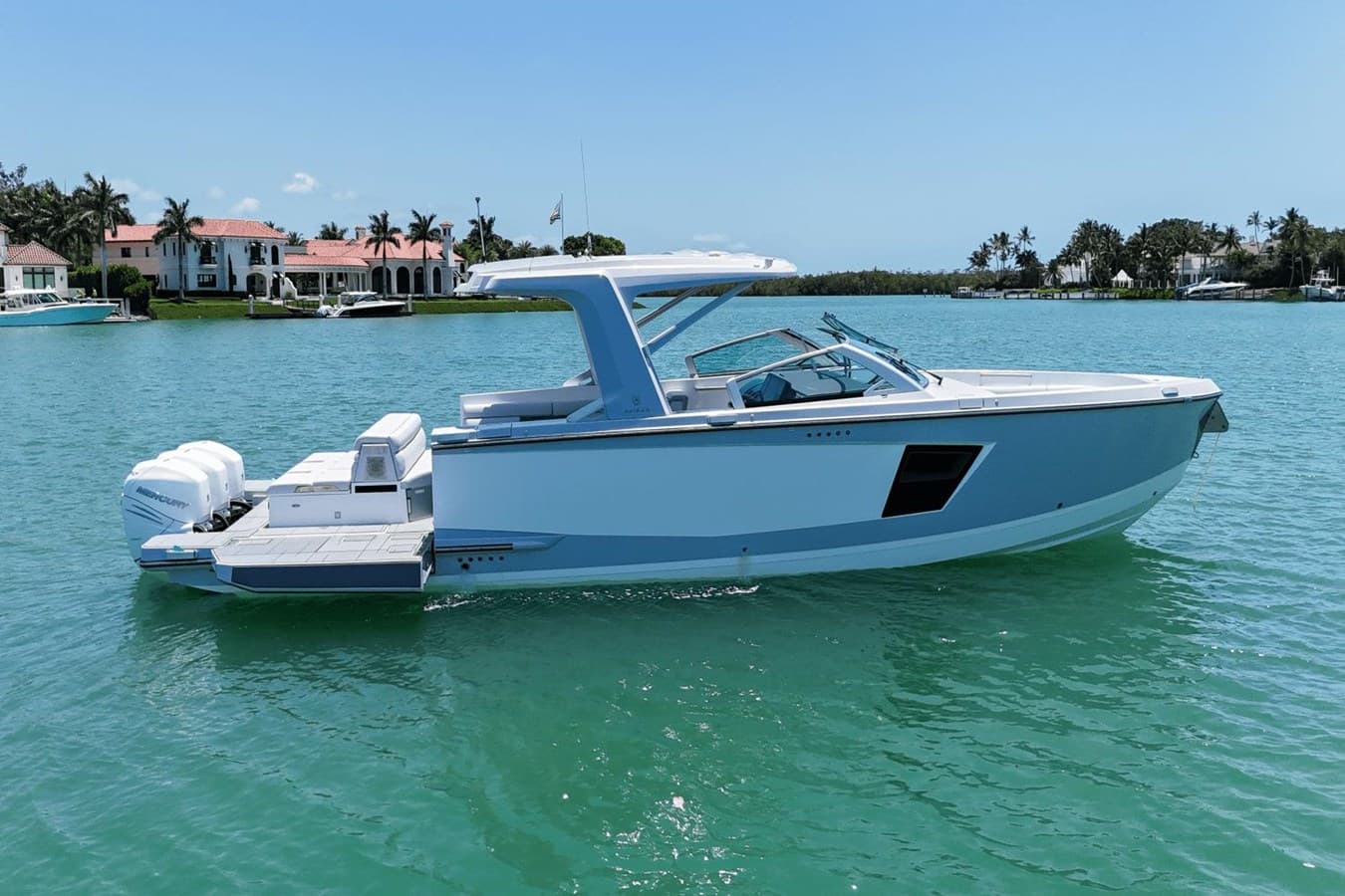 AVIARA AV40 OB — 2023 · 39.99' · 2 Cabins · Pre-Owned