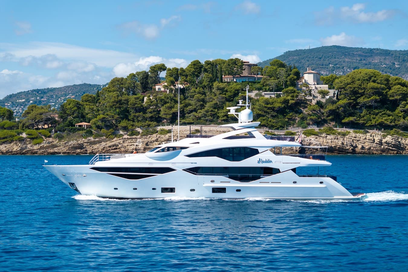 ALADDIN — 2017 · 131.4' · 5 Cabins · Pre-Owned