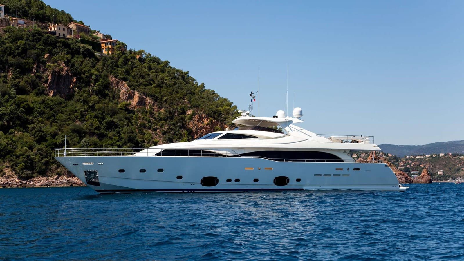 MISS ADO — 2008 · 112.07' · 5 Cabins · Pre-Owned