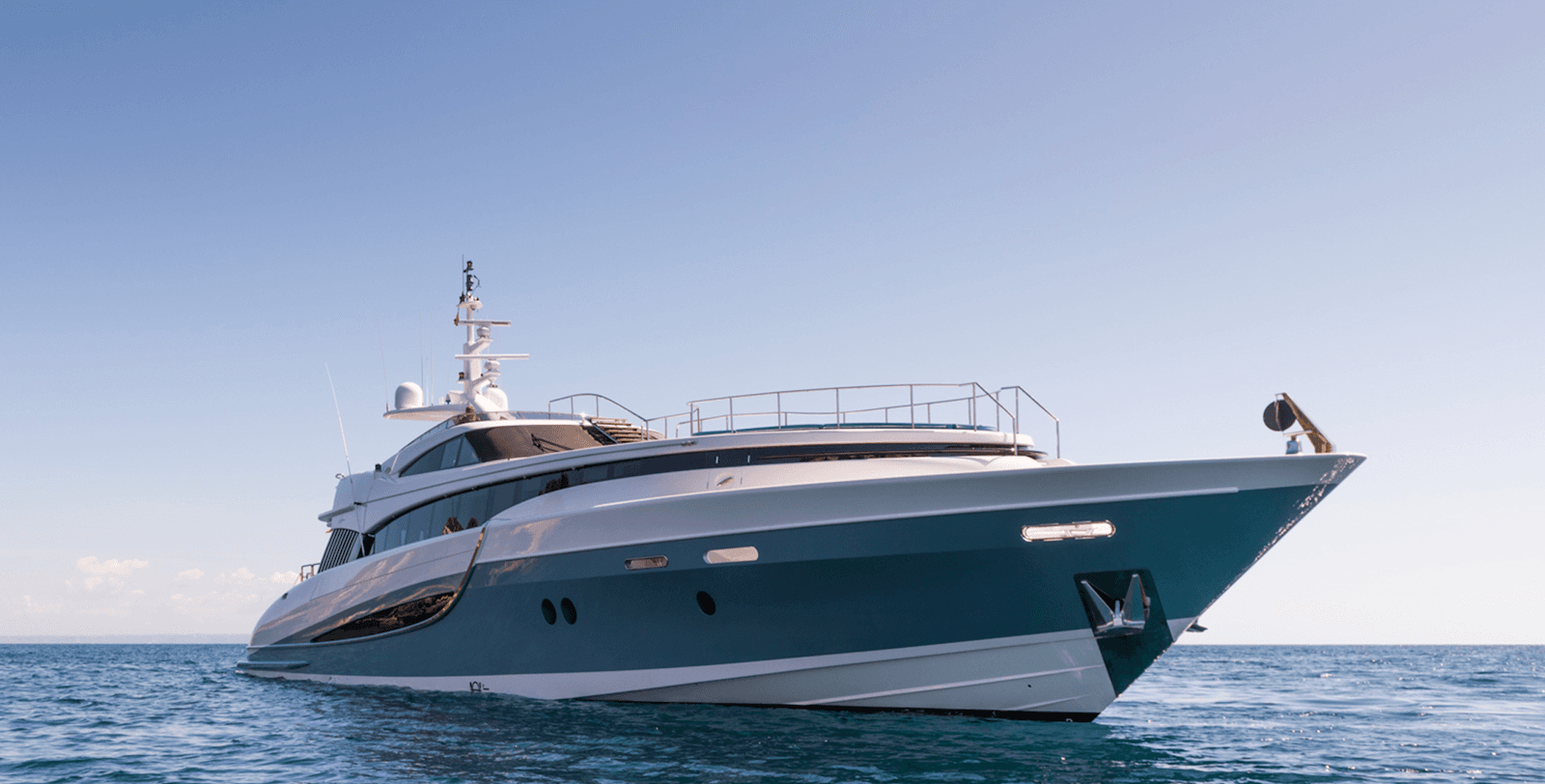 BENITA BLUE — 2005 · 111.55' · 4 Cabins · Pre-Owned