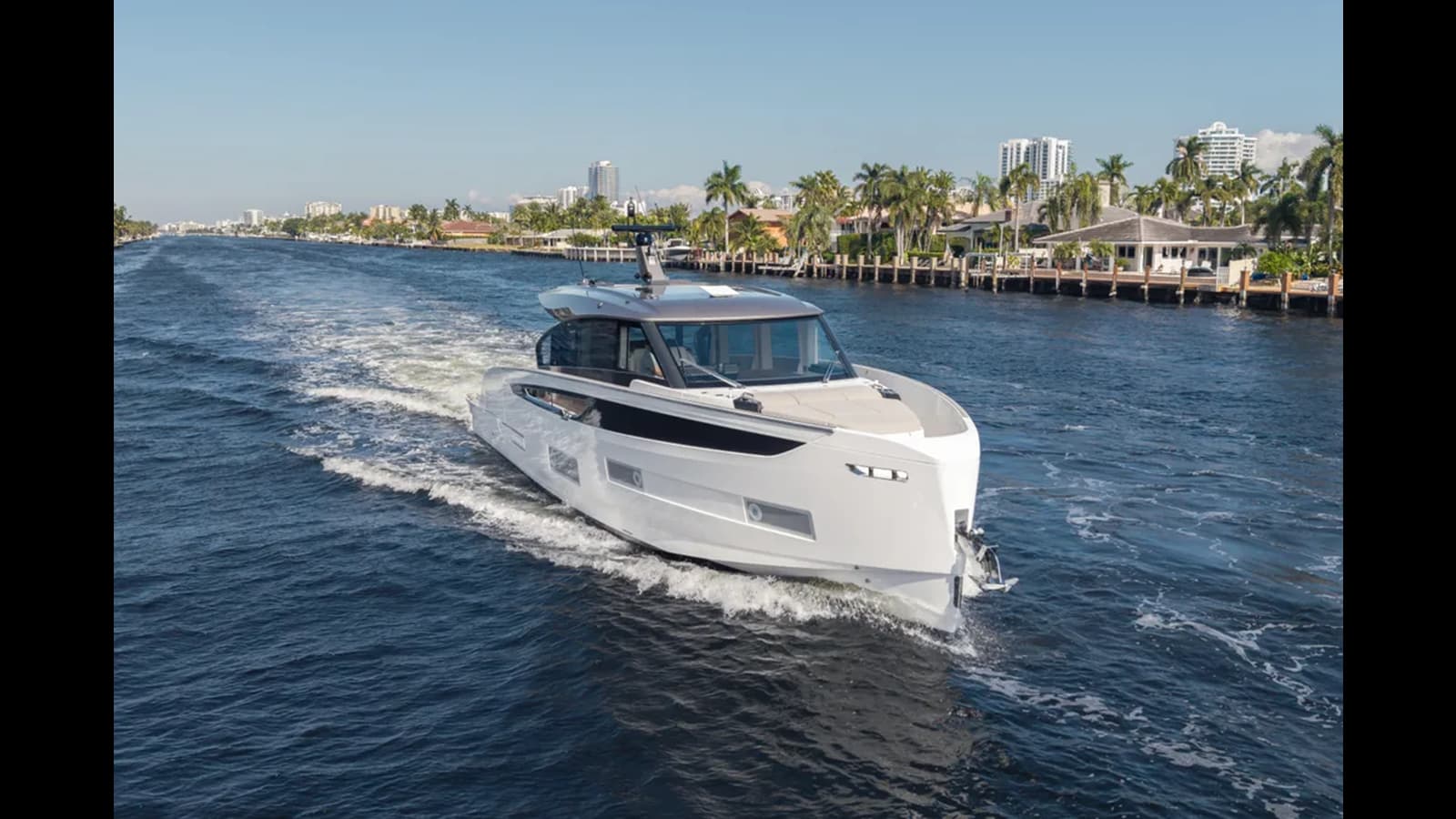 2025 AZIMUT SEADECK 6 — 2025 · 59.97' · 3 Cabins · Pre-Owned