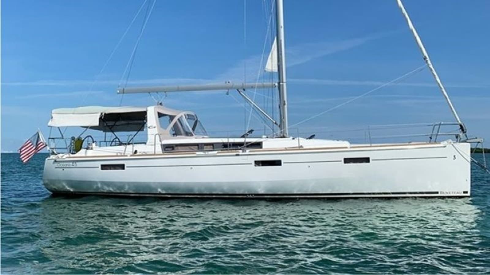 PORTFOLIO — 2013 · 44.98' · 3 Cabins · Pre-Owned