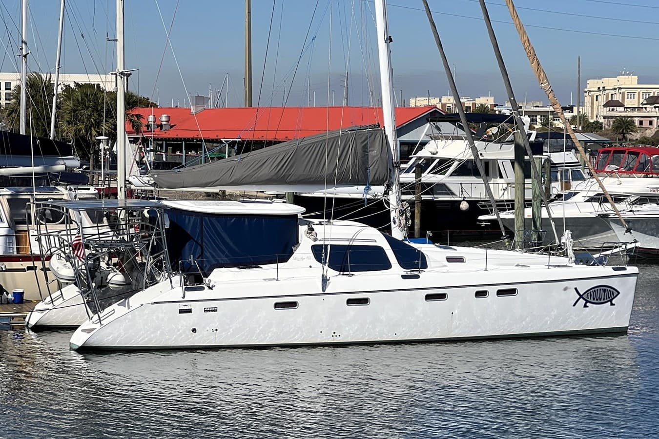 EVOLUTION — 2011 · 48.98' · 2 Cabins · Pre-Owned