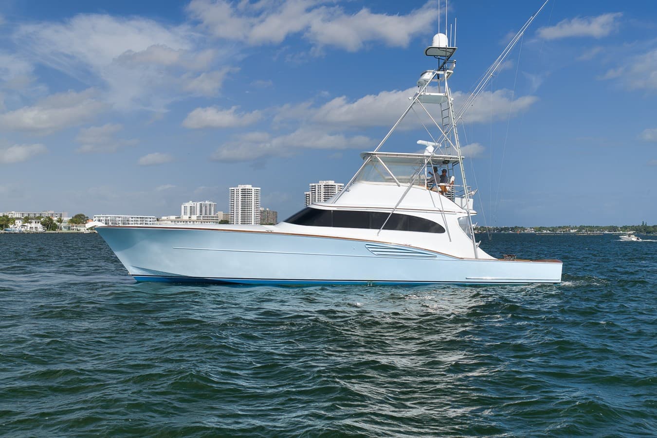PAPI CHULO — 1997 · 60.99' · 3 Cabins · Pre-Owned