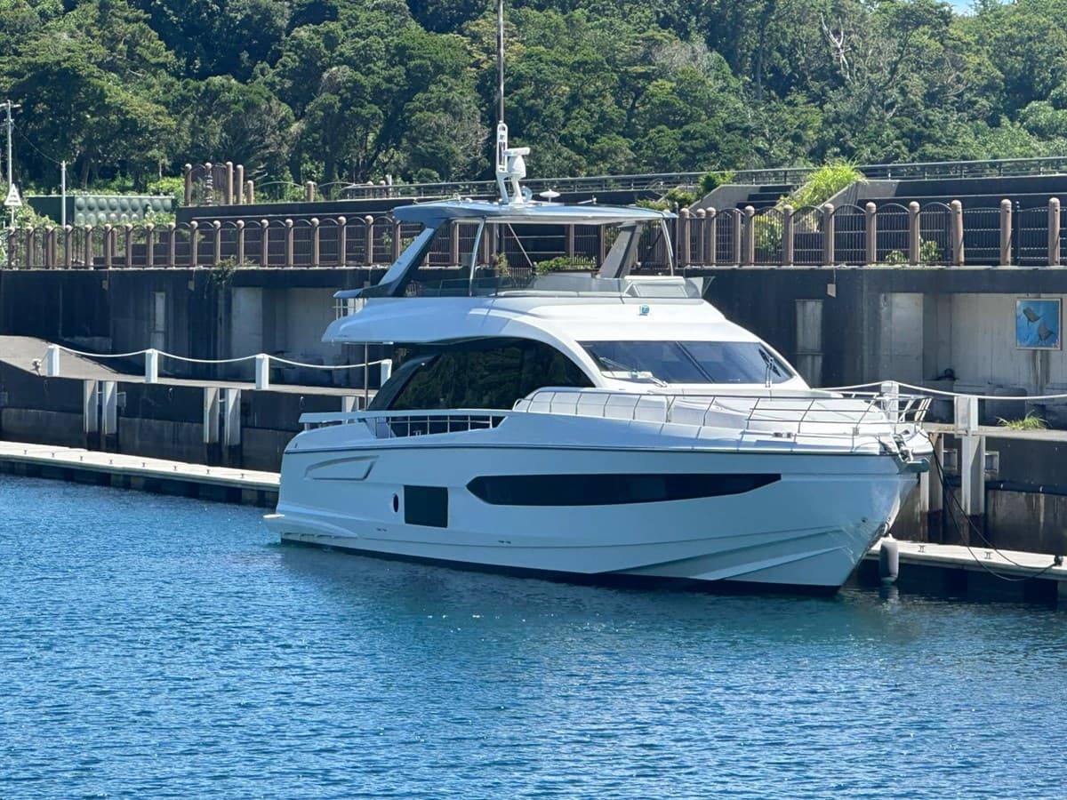 ANGEL — 2024 · 77.56' · 4 Cabins · Pre-Owned