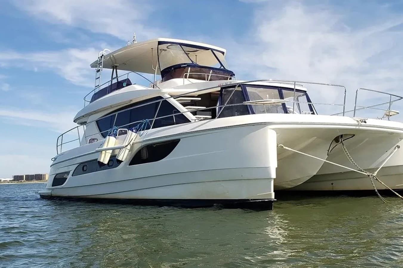 2014 AQUILA 48 — 2014 · 48.23' · 4 Cabins · Pre-Owned