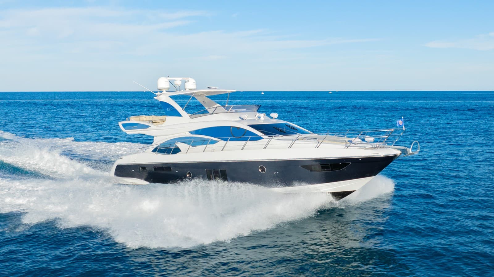 ACCIAIO BLU — 2017 · 59.97' · 3 Cabins · Pre-Owned