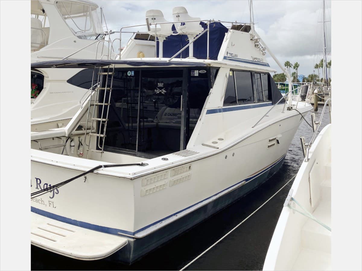 36' TROJAN 1986 F36 — 1986 · 36.06' · 1 Cabin · Pre-Owned