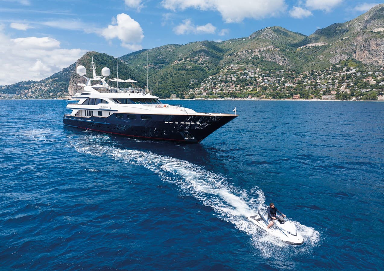 COME PRIMA — 2000 · 164.04' · 6 Cabins · Pre-Owned