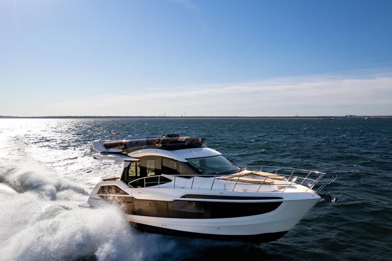 NYLE — 2025 · 47.08' · 3 Cabins · Pre-Owned