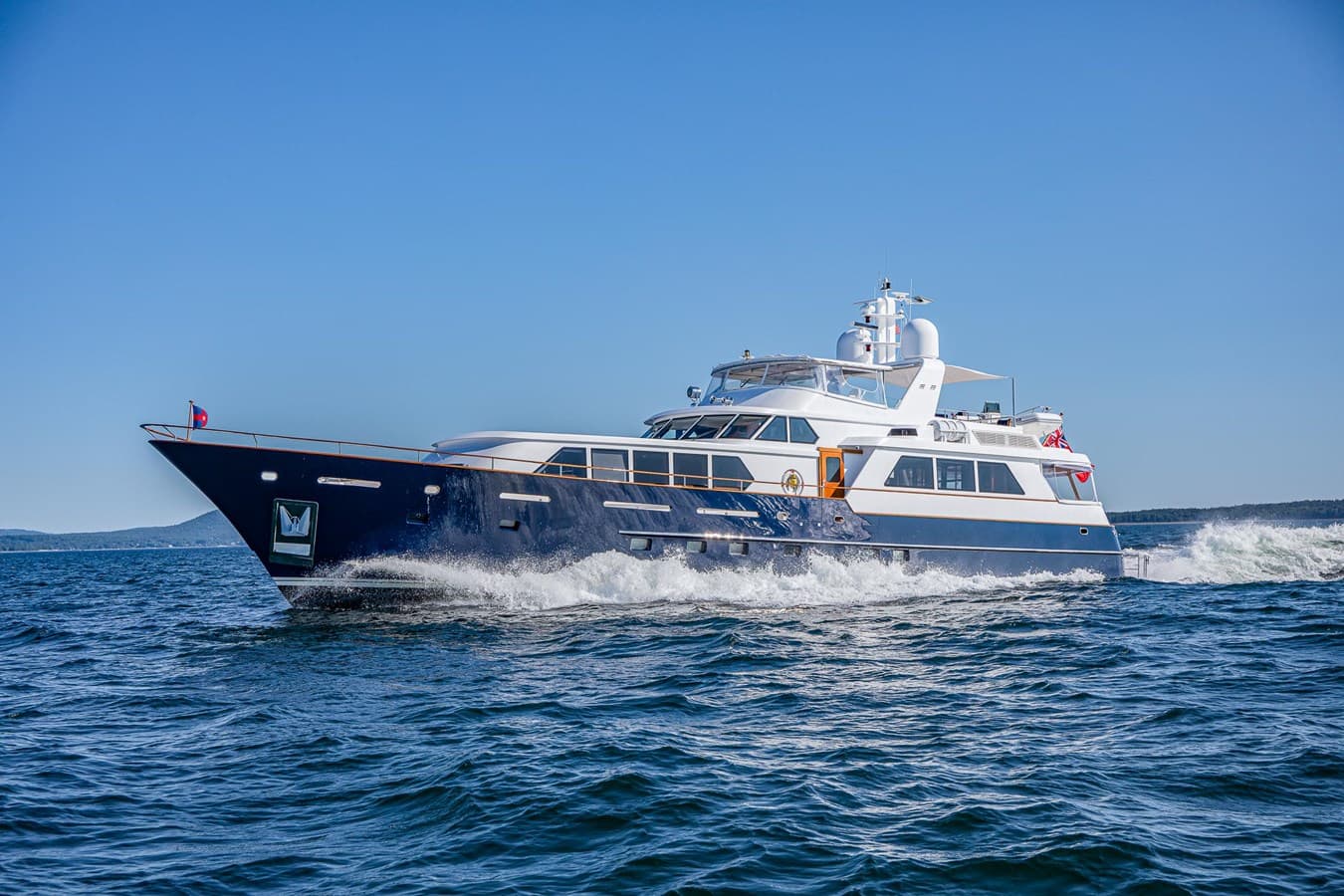 ANJILIS — 2004 · 105.25' · 3 Cabins · Pre-Owned