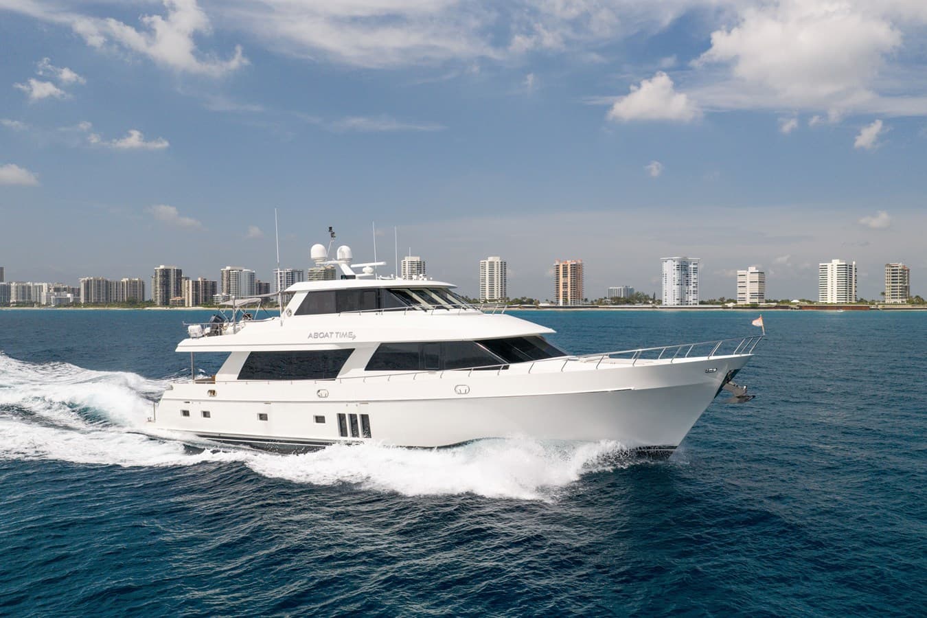 ABOAT TIME — 2013 · 89.99' · 3 Cabins · Pre-Owned