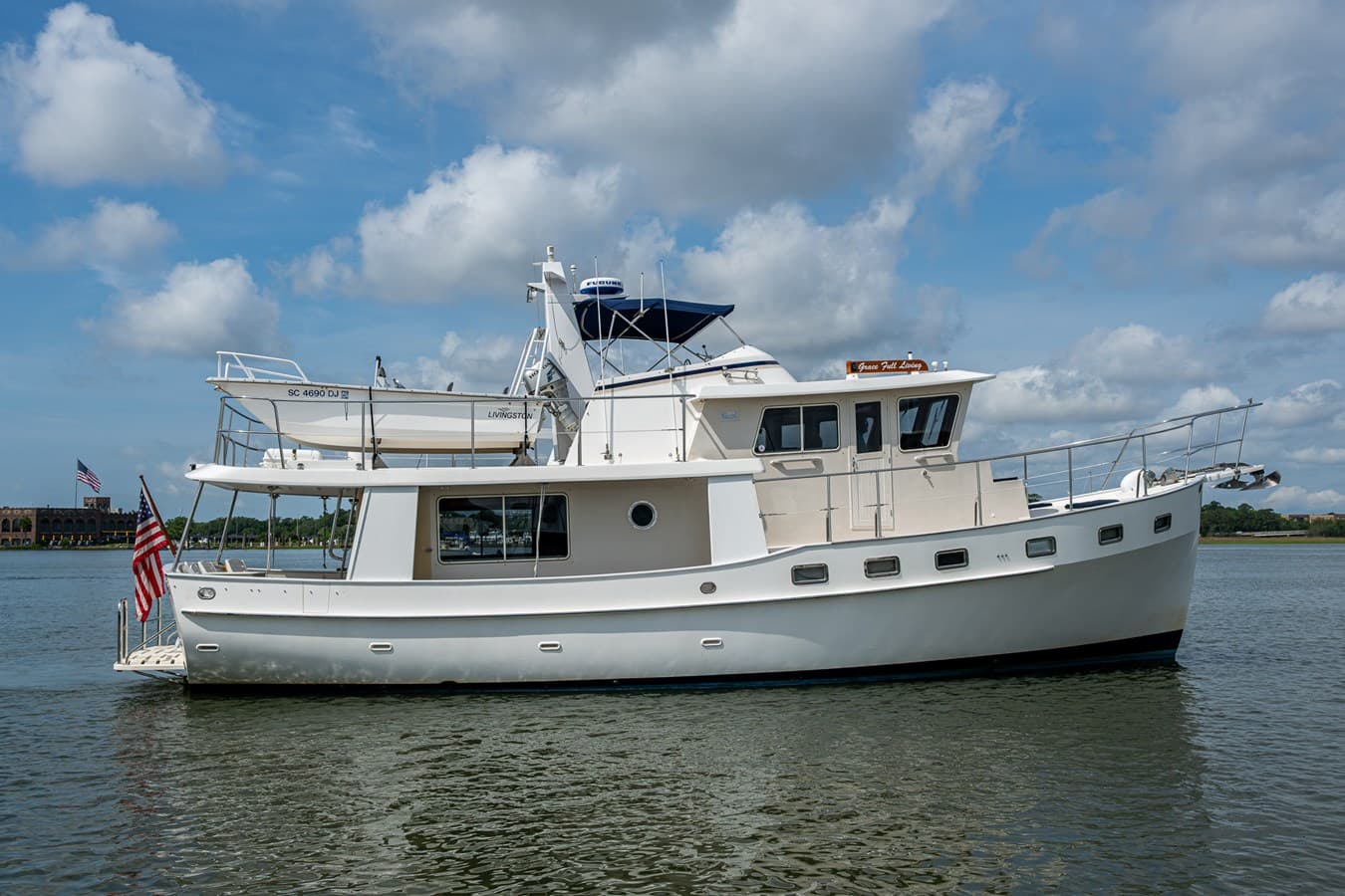 GRACE FULL LIVING — 2000 · 48' · 3 Cabins · Pre-Owned