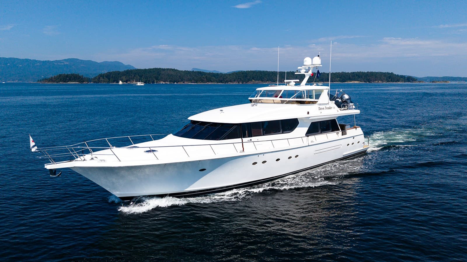 DAWN TRADER VII — 2005 · 85.99' · 3 Cabins · Pre-Owned