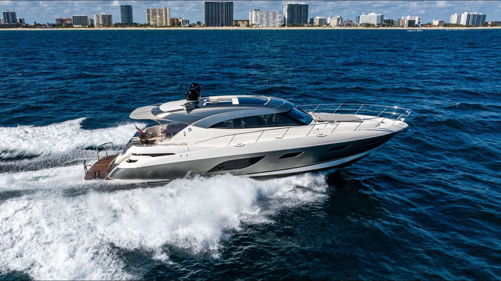 EL MAR V — 2022 · 59.97' · 3 Cabins · Pre-Owned