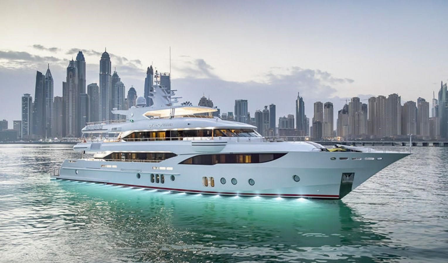 ATLANTIS — 2017 · 156.14' · 8 Cabins · Pre-Owned
