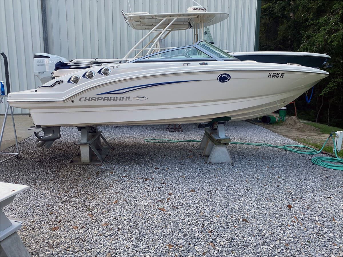 19' CHAPARRAL 2011 196 SSI — 2011 · 19.06' · 1 Cabin · Pre-Owned