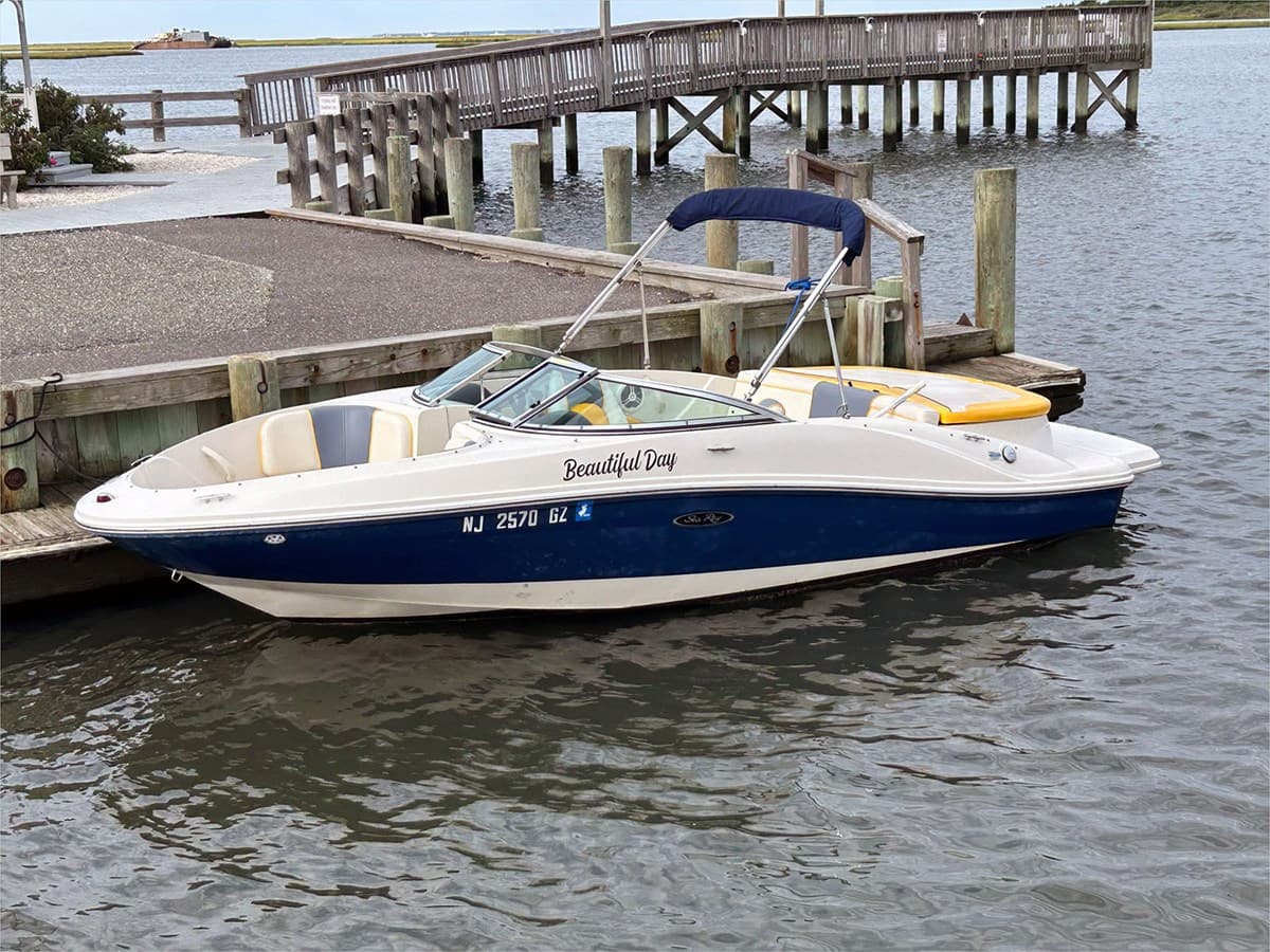 18' SEA RAY 2007 185 SPORT — 2007 · 18.08' · 1 Cabin · Pre-Owned