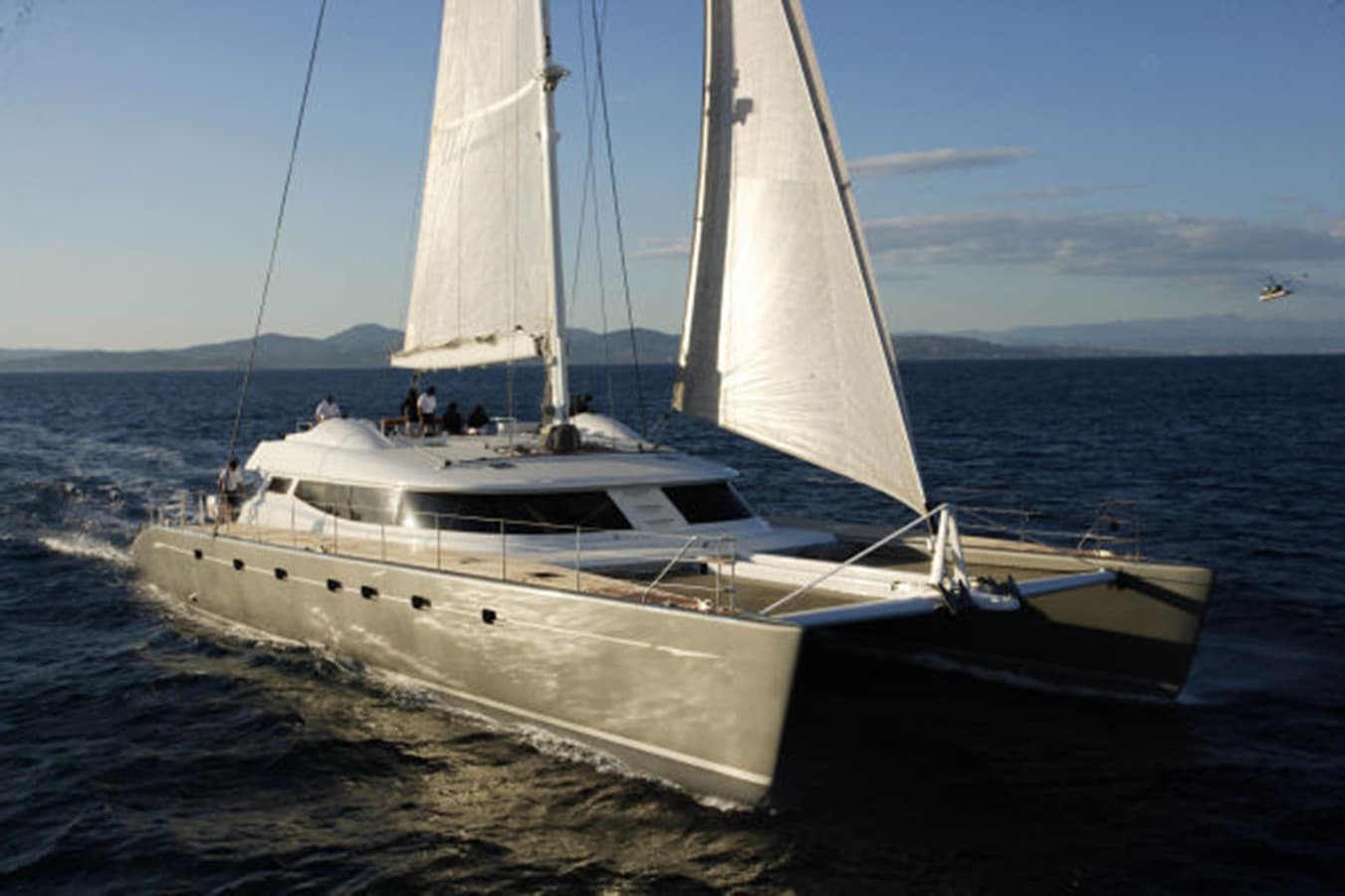 102' 2007 BLUBAY 102 — 2007 · 101.97' · 4 Cabins · Pre-Owned